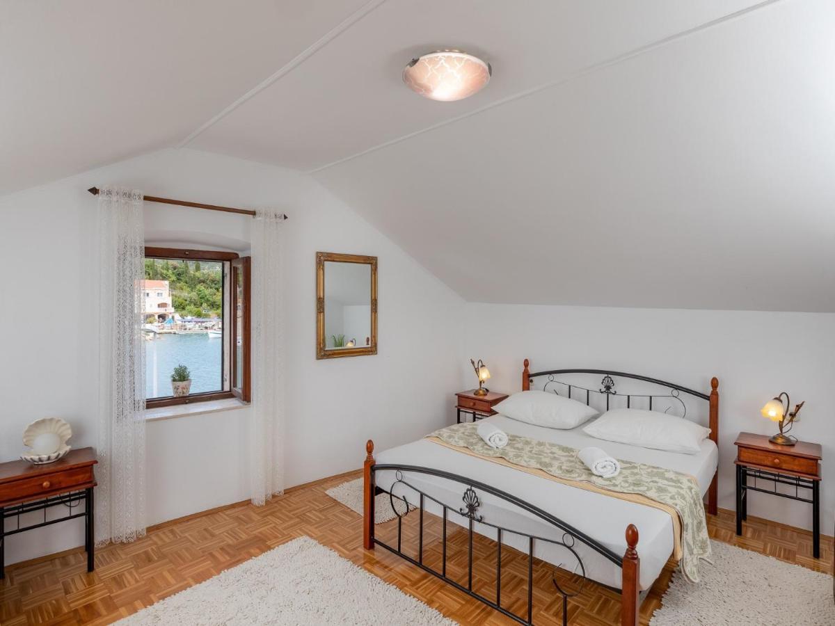 Holiday Home By The Sea - Nina & Kate Ston Eksteriør bilde